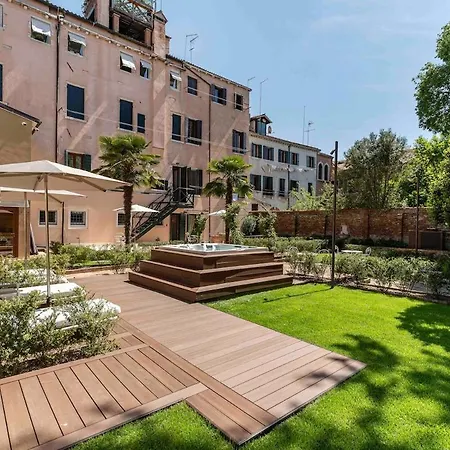 Ca' Cesare Venetian With Garden Appartamento *